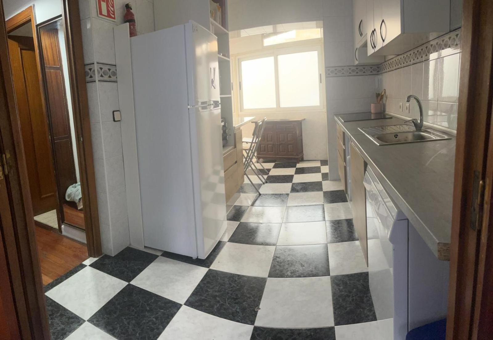 Appartement Avec Terrasse Сантонья Экстерьер фото